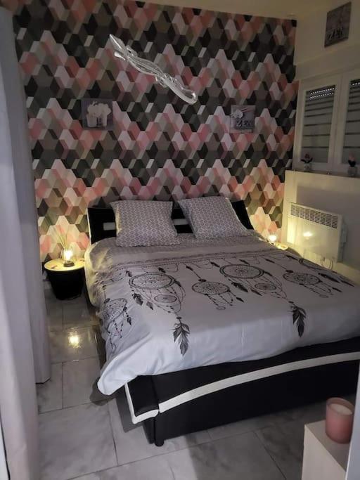 Appartement Chez Graziella Rez-De-Chaussee Calais Eksteriør bilde